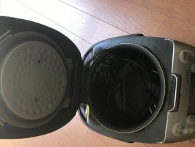 电饭煲充电口坏了怎么办（解决电饭煲充电口故障的简单方法和注意事项）