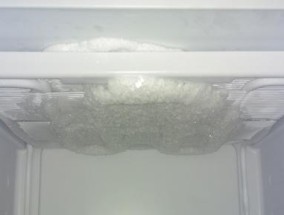 立式冰柜结冰太厚怎么处理（解决冰柜结冰过厚的有效方法）
