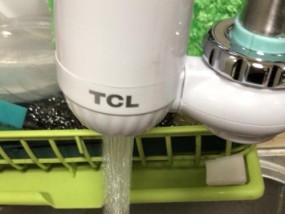 如何消除净水器的水泥味（有效去除水中泥味的方法和技巧）