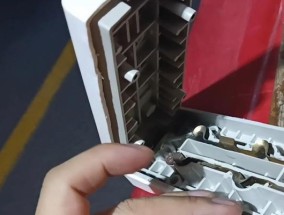 精密服务器面板的拆卸方法是什么？拆卸时应注意什么？