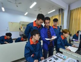 解决空调H5故障的简单方法（急需冷气）