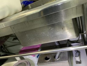 如何清洗油烟机网格（简单易行的清洁方法让你油烟机如新）