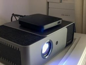 投影仪卡顿问题的解决方法（提高投影仪播放流畅度的技巧）