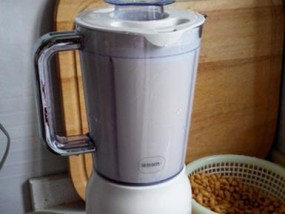 豆浆机使用方法是什么？如何操作才能做出更美味的豆浆？