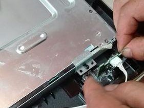 液晶电视面板坏了怎么修（快速解决液晶电视面板故障的方法）