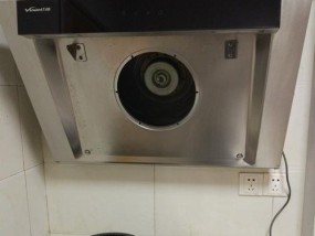 如何清洗新房抽油烟机（简单有效的方法让你轻松清洁油烟机）