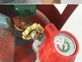 燃气灶减压阀坏了怎么办？维修步骤和注意事项是什么？