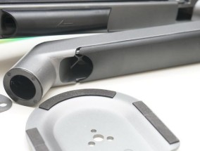 如何正确使用显示器支架（避免过度施力）