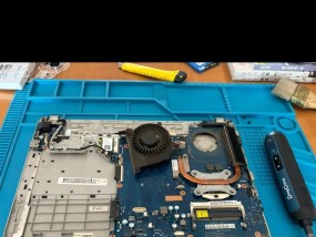摆渡者笔记本拆硬盘步骤是什么？