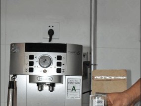咖啡机发霉的危害与处理方法（保持咖啡机清洁卫生的关键）