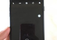 老手机摄像头旁金属片有何作用？是什么部件？