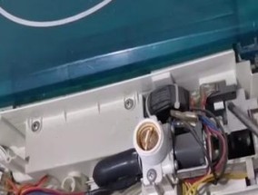 威力洗衣机E2故障及维修办法（解决威力洗衣机E2故障的实用方法）