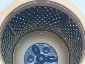 洗衣机清洗方法——如何拆开清洗洗衣机（简单易行的步骤教你彻底清洁你的洗衣机）