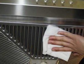温州综合油烟机清洗方法大揭秘（细致入微的清洗技巧让您的油烟机焕然一新）