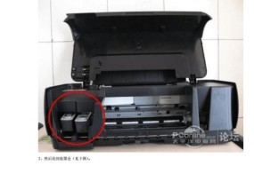解决打印机墨囊在右侧的问题（快速排查与修复墨囊右侧故障）