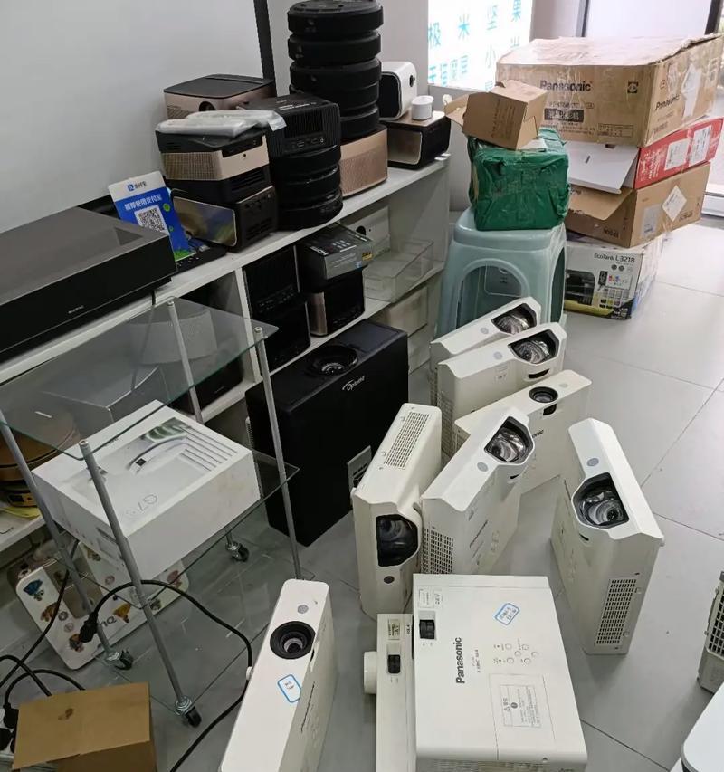 以近焦距激光投影仪选型方法（选择最适合的近焦距激光投影仪为您的项目提供更佳的解决方案）  第2张