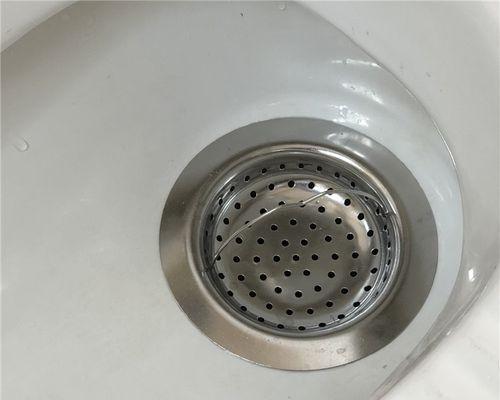洗衣机地漏直管破损应急处理方法（如何修复洗衣机地漏直管破损问题）  第3张