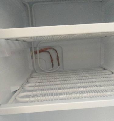 bcd冰箱下层不制冷的解决方法（探究bcd冰箱下层不制冷的原因及应对策略）  第3张