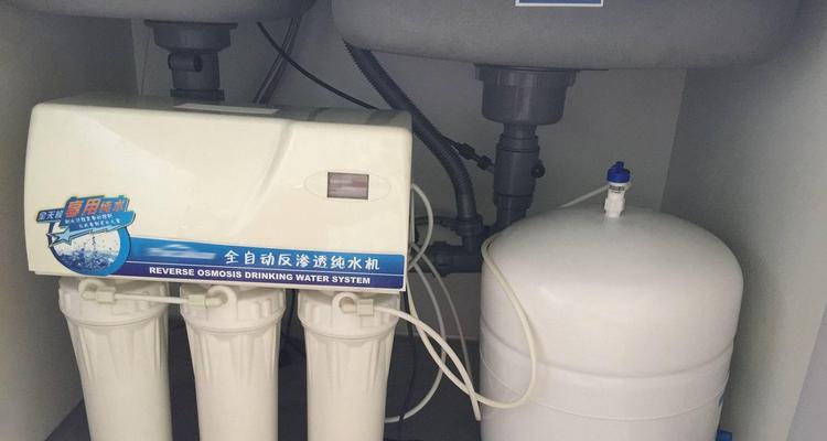 好大饮水机安装方法（简单易行的好大饮水机安装指南）  第1张