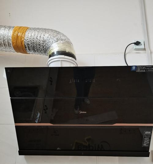 如何解决侧吸油烟机不干净问题（实用技巧帮你轻松解决侧吸油烟机不干净的困扰）  第1张