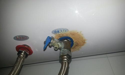 林内热水器泄压阀漏水解决方法（一起了解如何解决林内热水器泄压阀漏水问题）  第2张