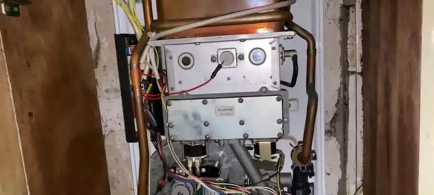 壁挂炉内部管道漏水的处理方法（简单）  第3张