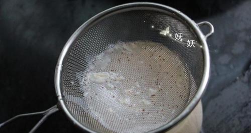 如何合理处理破壁机豆浆豆渣（解决破壁机豆浆豆渣问题的方法和技巧）  第3张