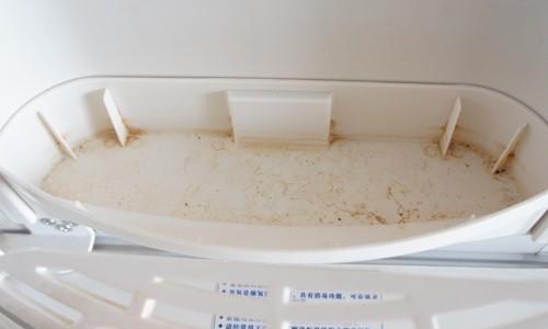 解决饮水机溢水问题的有效方法（应对饮水机溢水情况的步骤及技巧）  第3张