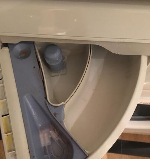 如何正确使用滚筒洗衣机的洗衣液（掌握洗衣液的正确使用方法）  第1张