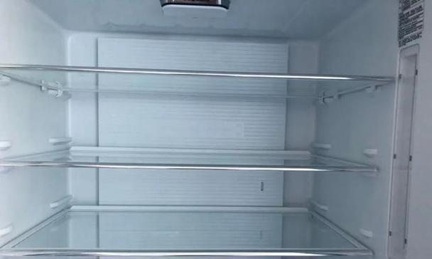 冰箱漏水问题的原因与解决方法（冰箱漏水原因解析及应对方案）  第3张