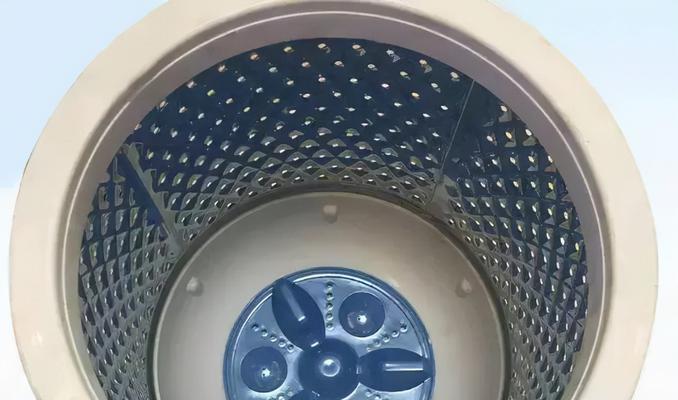 洗衣机清洗方法——如何拆开清洗洗衣机（简单易行的步骤教你彻底清洁你的洗衣机）  第1张