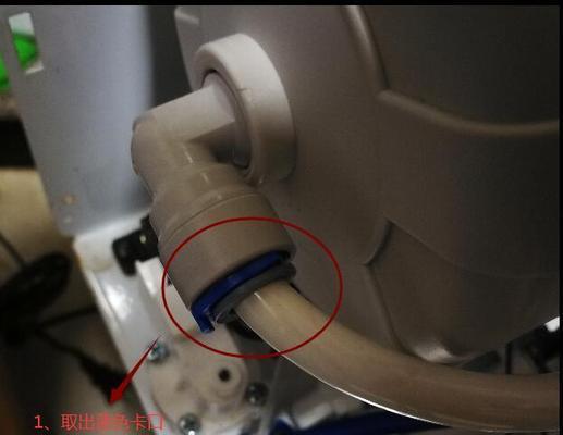 壁挂空调出水管更换方法（学习如何更换壁挂空调出水管）  第1张