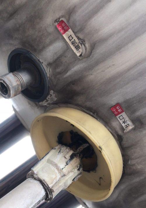 立体热水器漏水原因及解决方法（解析立体热水器漏水的原因和如何解决问题）  第1张