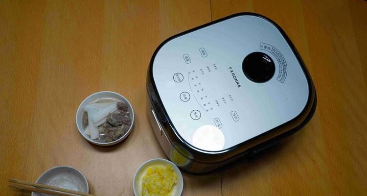 电饭煲发热原因及解析（探究电饭煲发热的机理和影响因素）  第1张