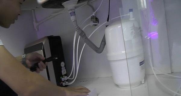 净水器管漏水怎么办（应对净水器管道漏水的有效措施）  第1张