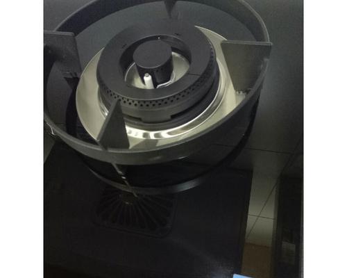 老板燃气灶不着火的解决方法（如何解决老板燃气灶无法点火问题）  第1张