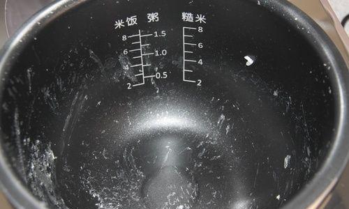 电饭煲嘎巴问题处理方法（电饭煲嘎巴的原因及解决方案）  第1张