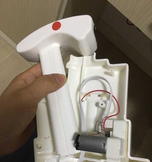 如何安装抽水马桶（简单步骤让你轻松安装新的马桶）  第2张