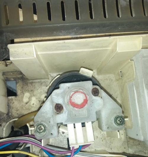洗衣机开不启动的原因分析（探究洗衣机无法正常工作的问题及解决方法）  第3张