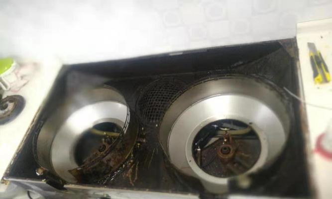 燃气灶接触不良的维修方法（解决燃气灶接触不良问题的关键技巧）  第2张