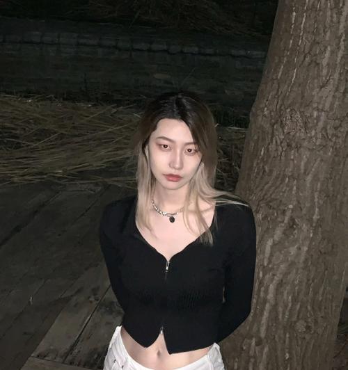 侧躺拍照姿势对手机屏幕有何影响？效果如何？  第2张