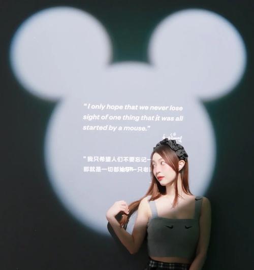 如何使用投影仪进行自拍手机操作？  第2张